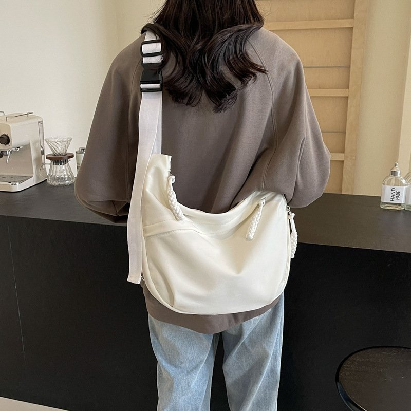 2026 New Canvas Crossbody Bag for Women – Large Capacity Dumpling Style Tote Bag for Students & Daily Use - Image 5