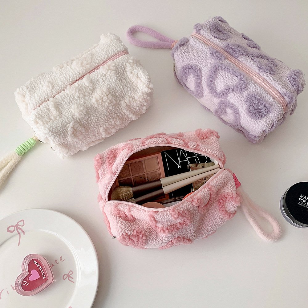 Cute Plush Heart Makeup Bag, Large Capacity Travel Toiletry & Cosmetic Storage Bag - Image 5