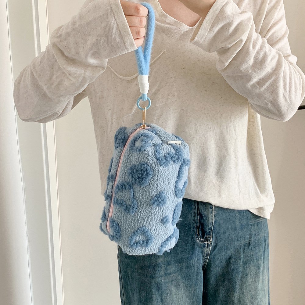 Plush heart makeup bag with handle, large capacity travel cosmetic and toiletry bag